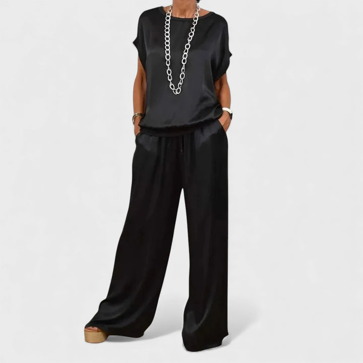 Jessykkah | Comfortable Two-Piece Set