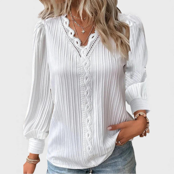 Andrea | Elegant Pullover Blouse